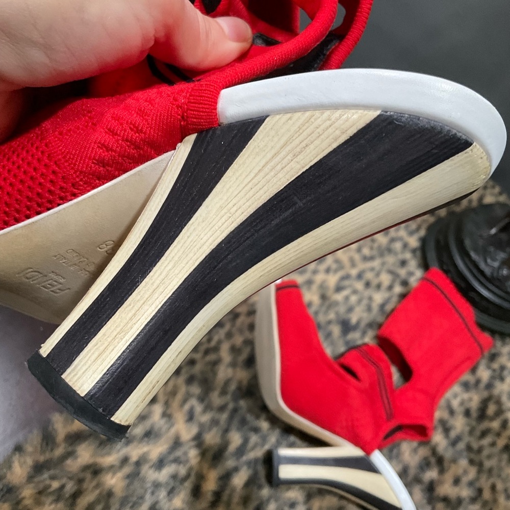 FENDI ELASTIC AND NEOPRENE HEELED SANDALS - Picture 9 of 16